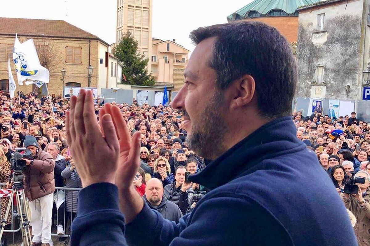 «L’accoglienza resta, il business no»: Salvini spiega il decreto sicurezza