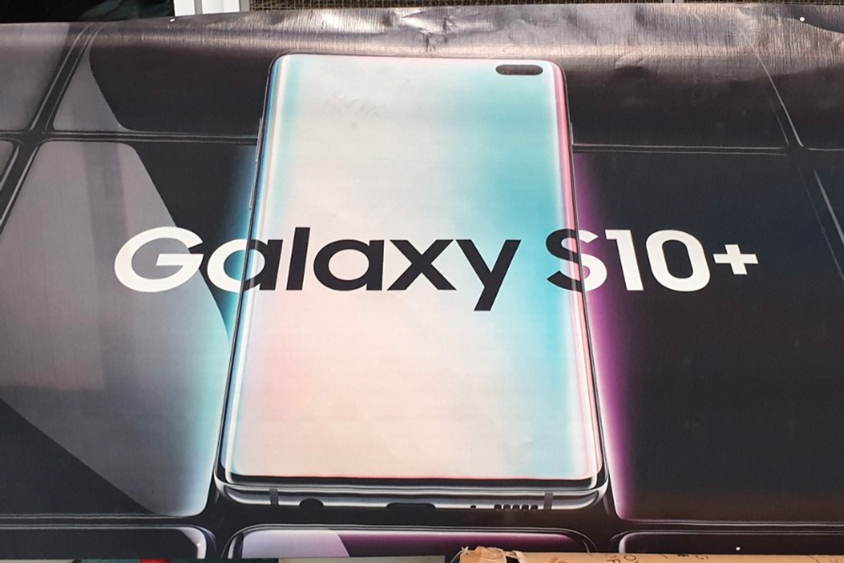 New Samsung Galaxy S10+ leak reveals headphone jack and 'hole-punch' camera