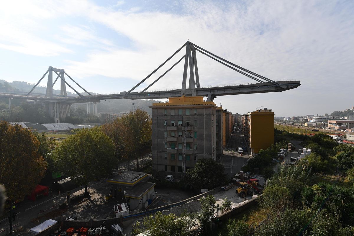L’inchiesta sul crollo del ponte Morandi punta anche su Delrio