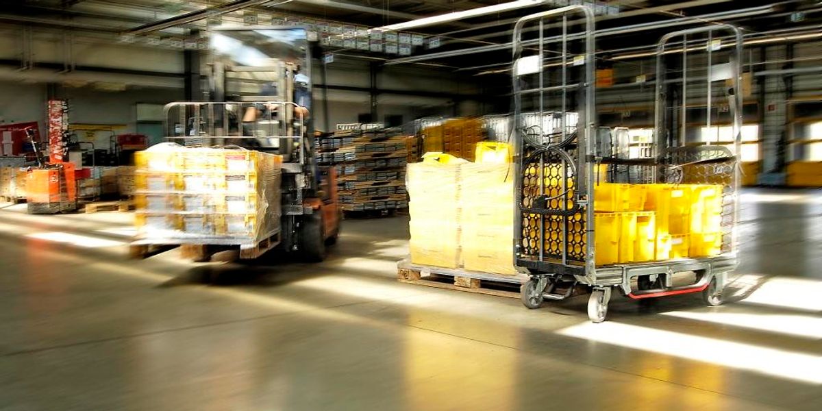 Ten Tips to Running a Safer Distribution Center - Penske