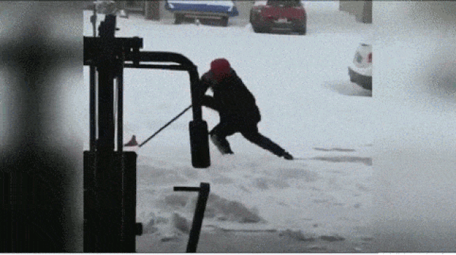 Stupidest Man On Internet: The Sun Stops Working When It's Cold