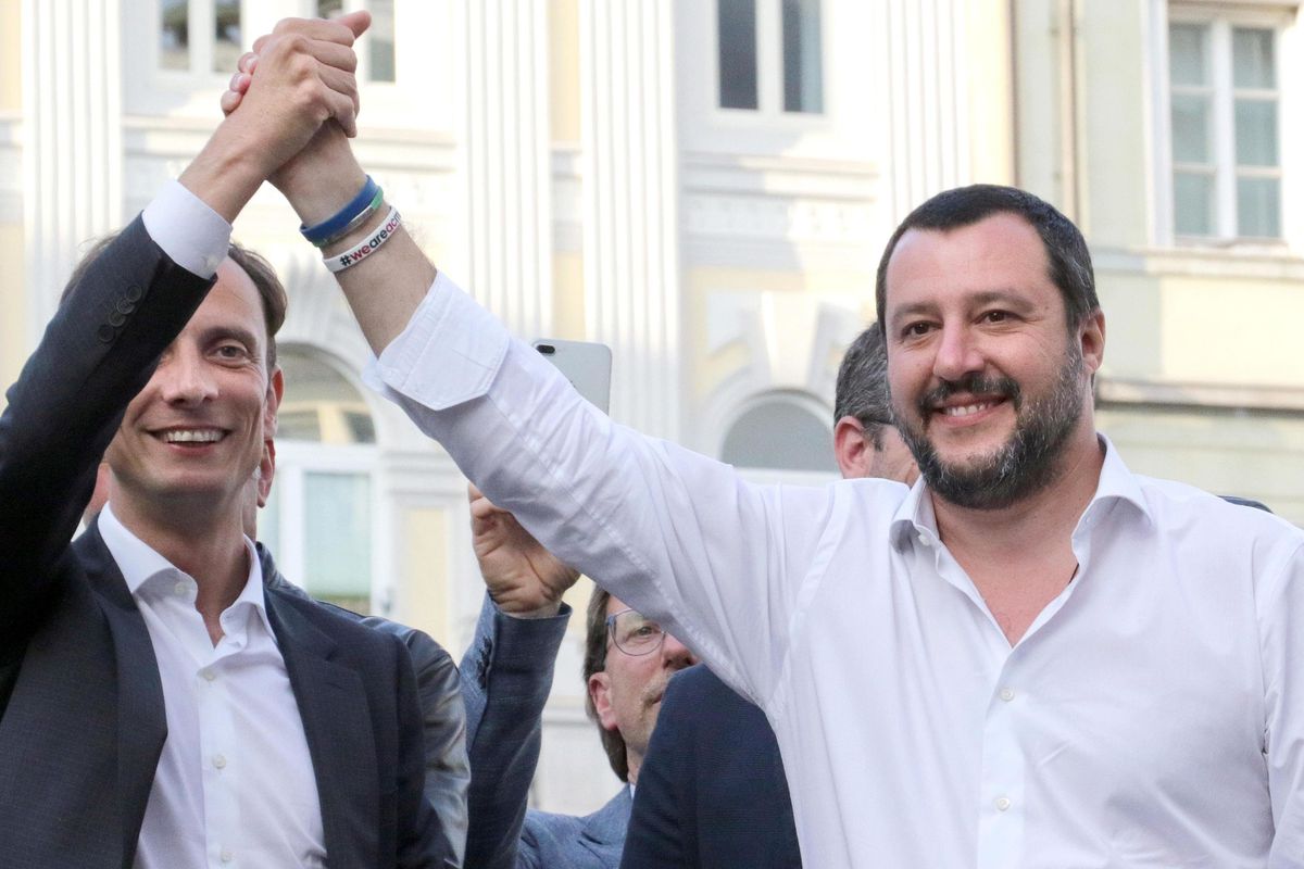 Salvini battezza l’internazionale populista. E la linea dura sulle Ong funziona