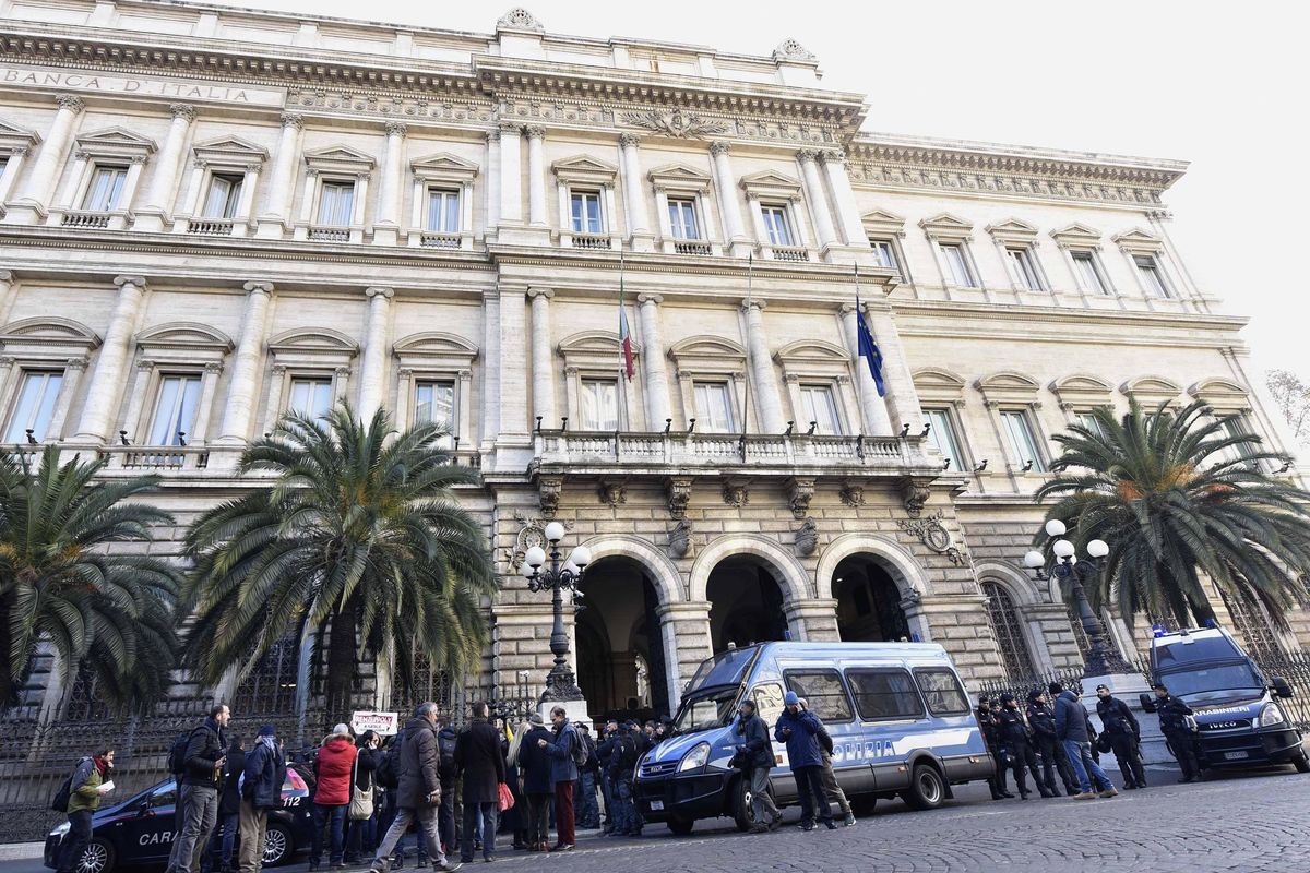 Anche Bankitalia prende a sberle il Jobs act