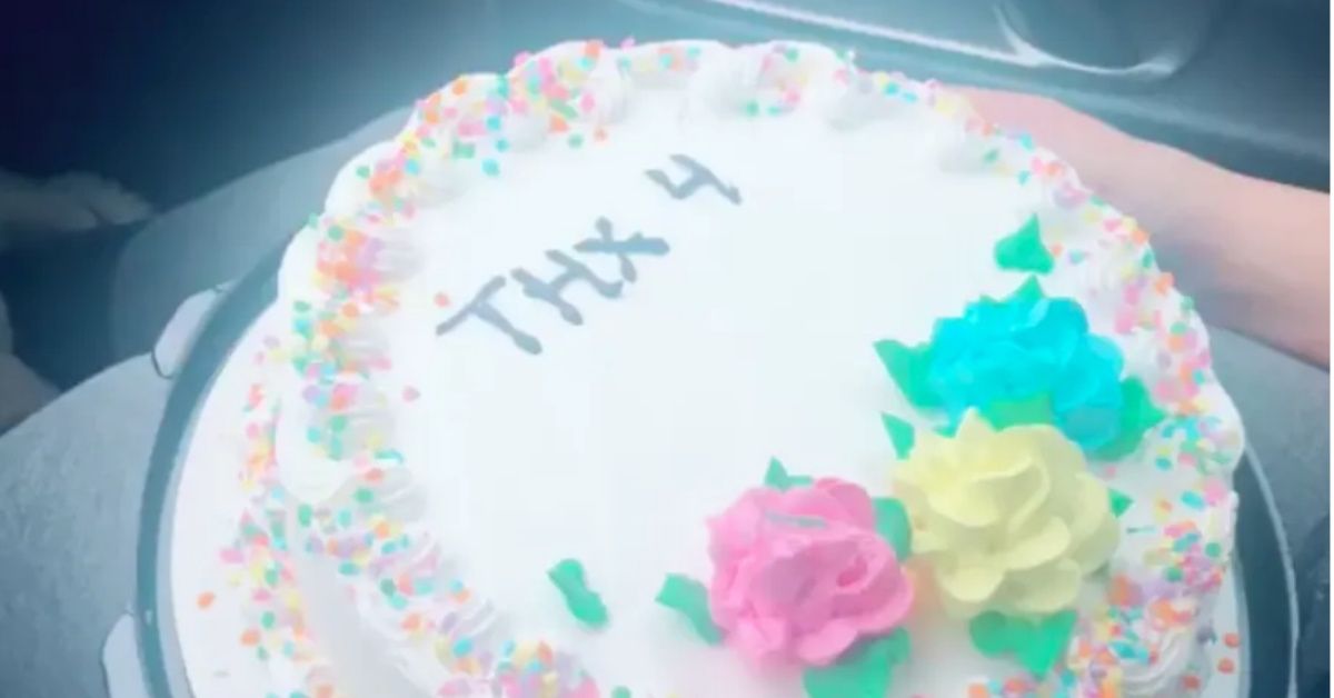 Teen Girls Got An Ice Cream Cake To Thank Their Mom For Maybe The Greatest Thing Possible
