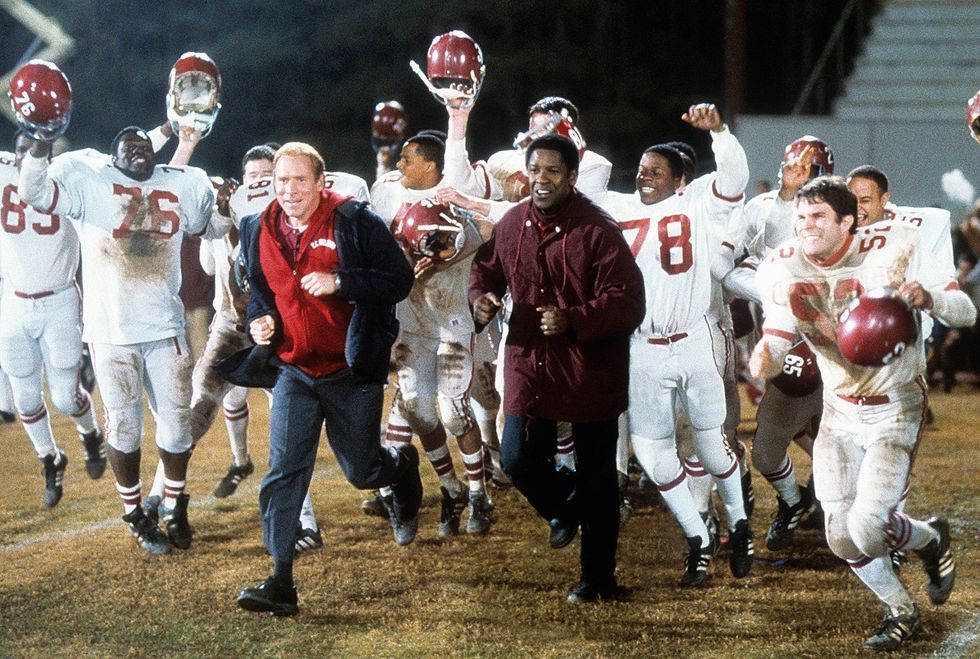 10 Life Lessons We All Learned From Watching 'Remember The Titans'