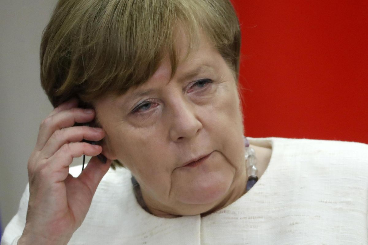 «La Merkel è una morta vivente e l’asse franco tedesco un’illusione»