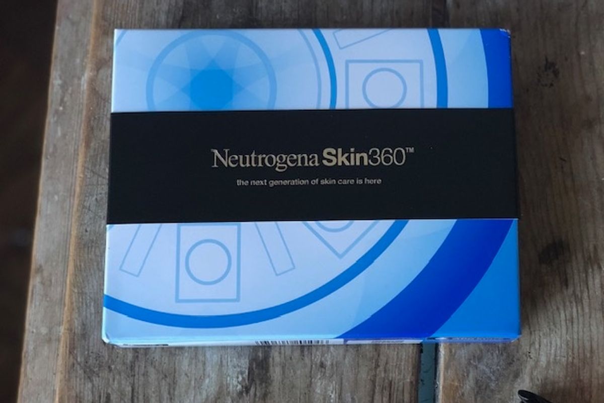 Neutrogena Skin Scanner Skin360 review