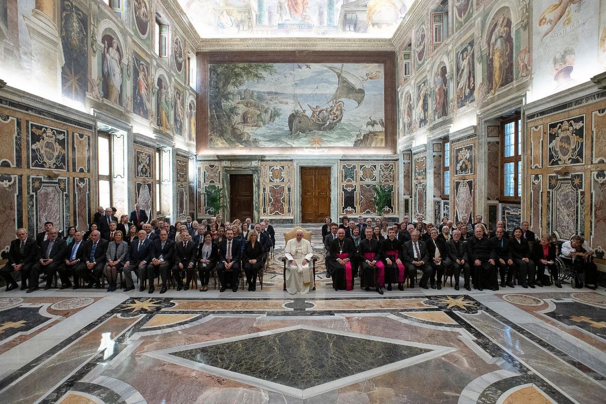 Ratzinger fa paura. Imbarazzato silenzio di giornaloni e stampa cattolica