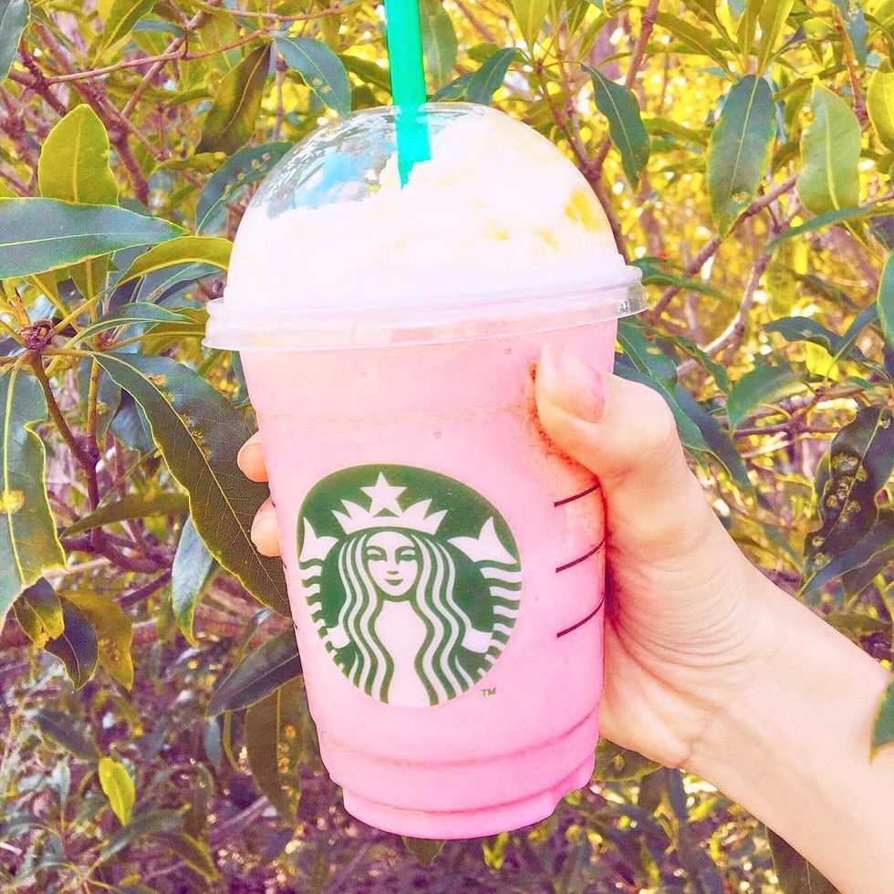 10 Non-Coffee Starbucks Drinks You Need In Your Life