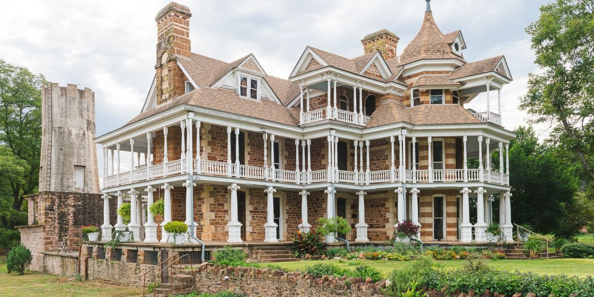 You can tour this gorgeous 132-year-old mansion in the Texas Hill ...
