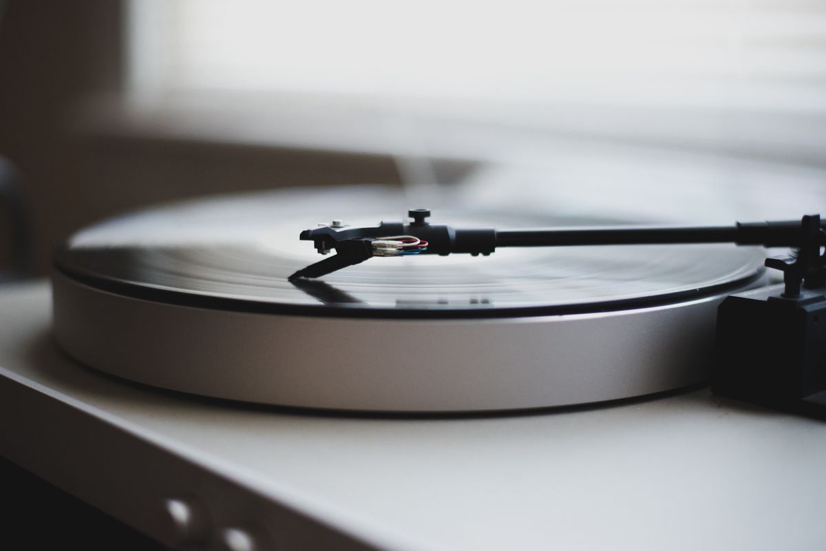 10 Best Record Players on Amazon