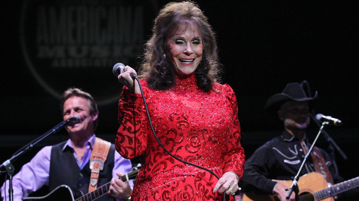 Lifetime movie about Loretta Lynn and Patsy Cline to air in October, releases film poster