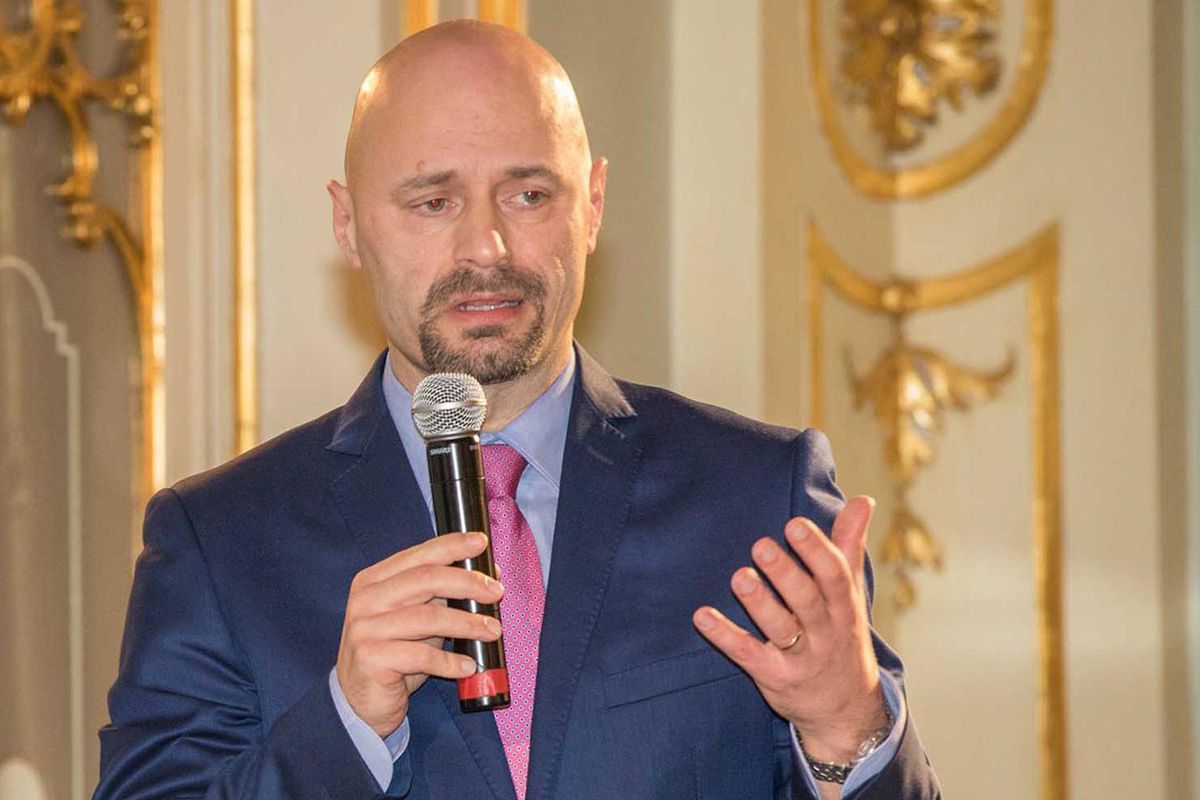 Scandalo Bibbiano, Congresso mondiale Famiglie: «Bene Fontana, attenzione anche ai patrocini. Che dice Spadafora?»