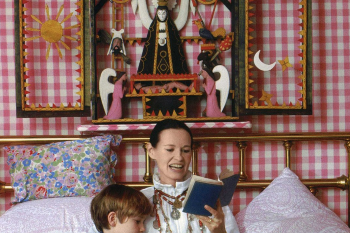 Gloria Vanderbilt Died, Which Means It's Time For CRAZY Q-ANON SH*T About Gloria Vanderbilt!