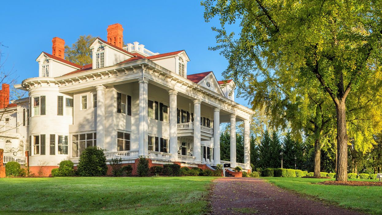 Georgia mansion that inspired Twelve Oaks in 'Gone with the Wind' up for auction
