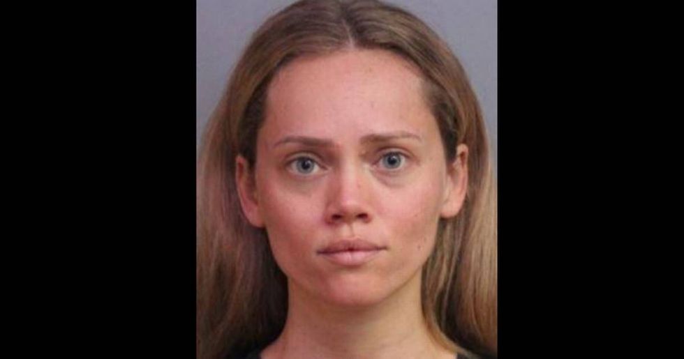A Florida woman turned her abusive husband’s guns into the police. She was thrown into jail for armed burglary