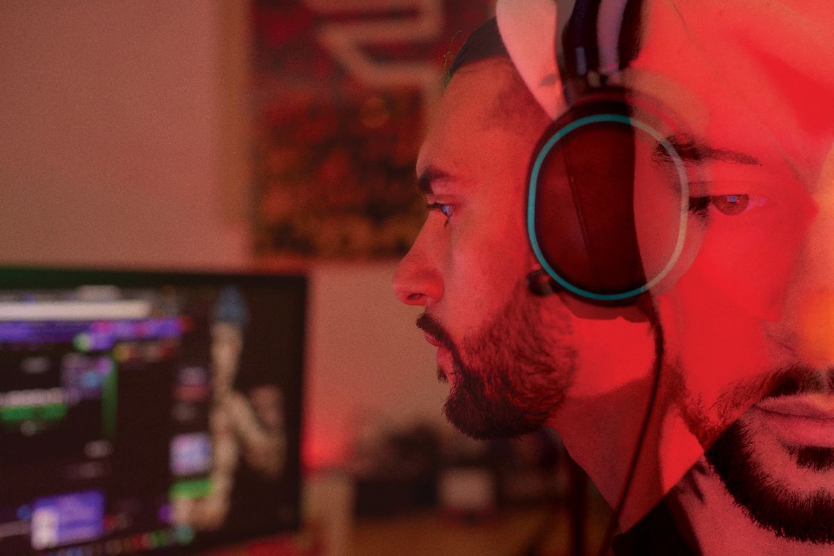 Inside the FaZe Fortnite Pros' Mansion