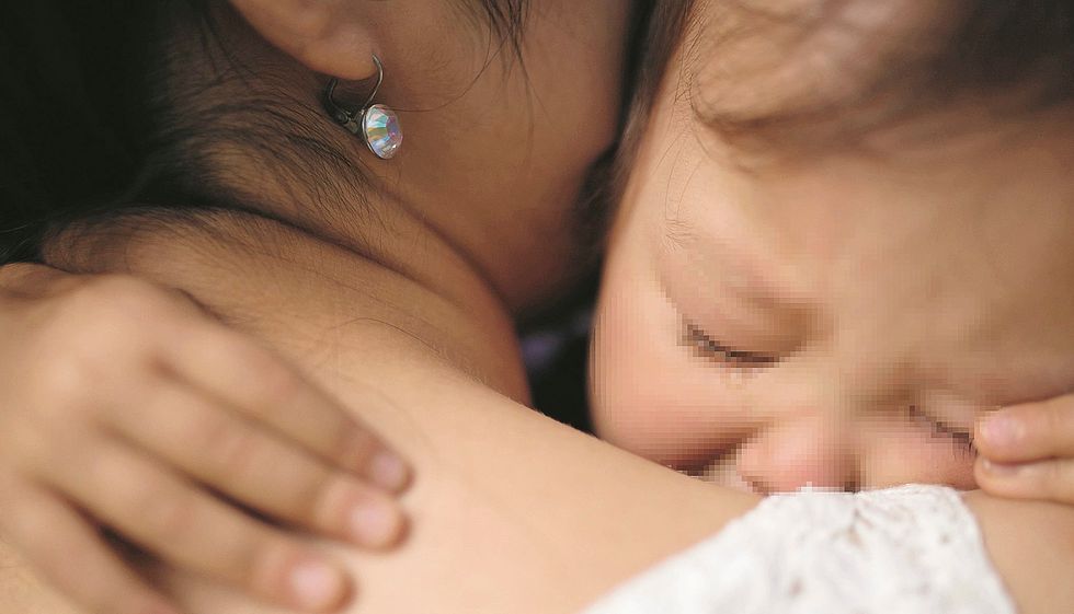 Bambina strappata ai genitori e data in affido prima di nascere