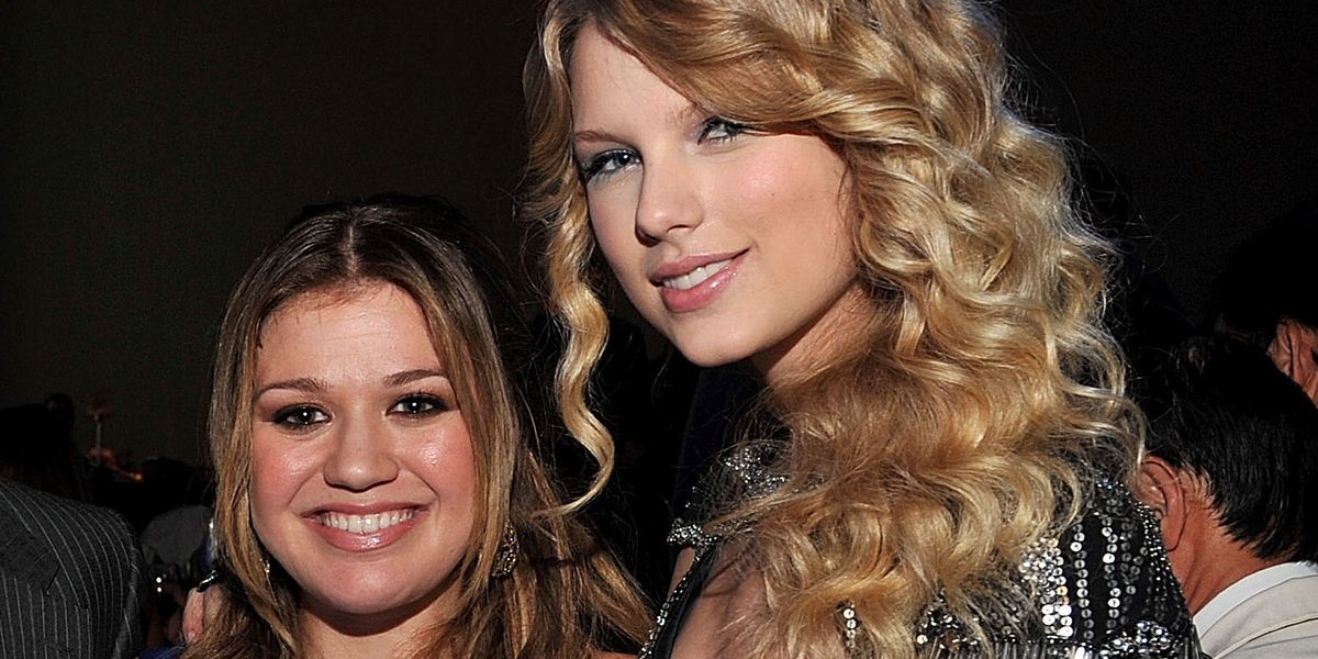 Kelly Clarkson Wants Taylor Swift to Re-Record Her Songs