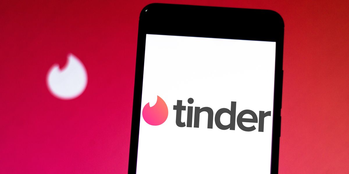 Tinder's New Traveler Feature Protects LGBTQ+ Users Abroad