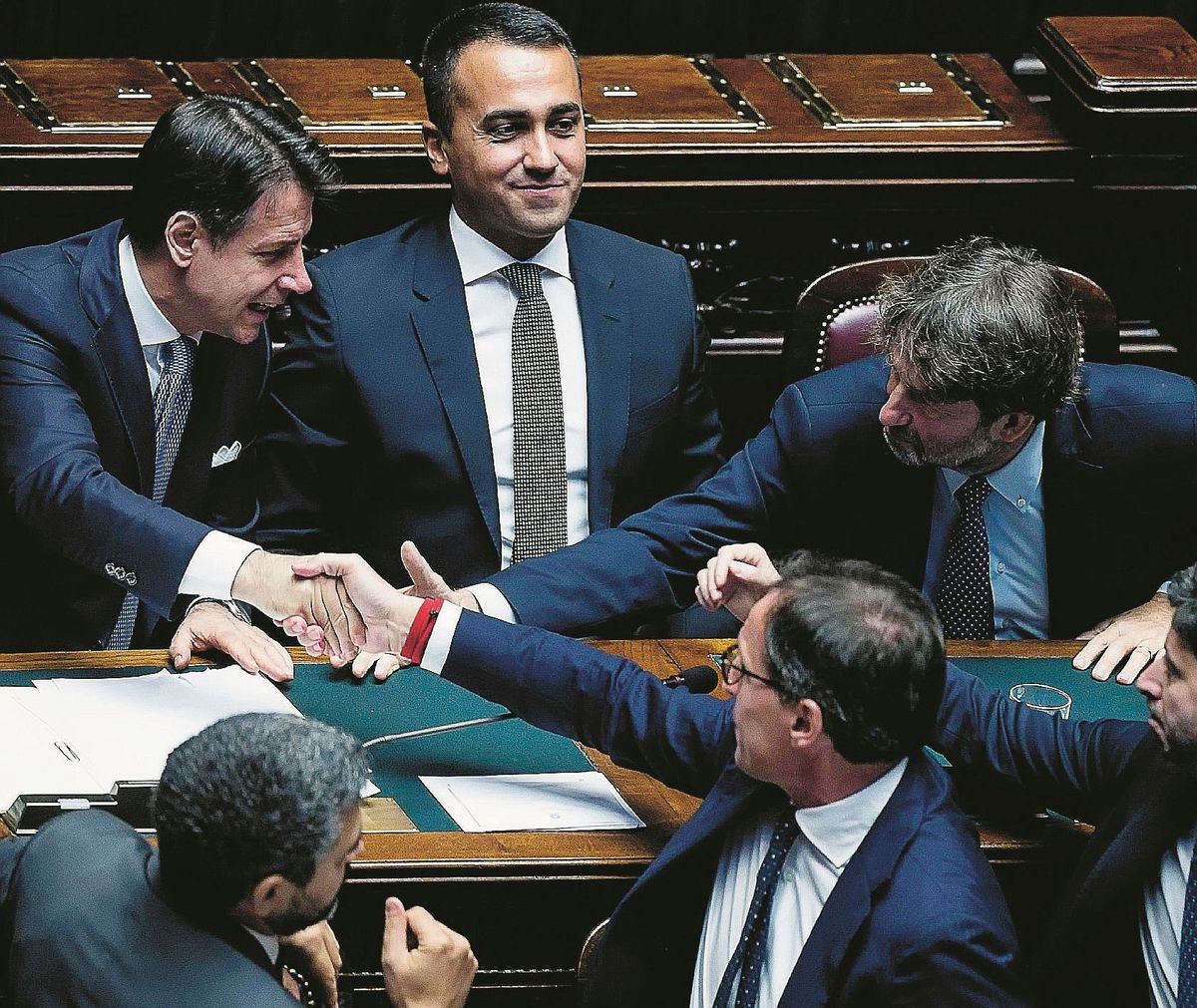 Un Conte senza argomenti si aggrappa agli insulti: «Salvini voleva più poltrone»