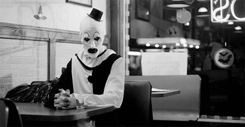 scariest horror movies