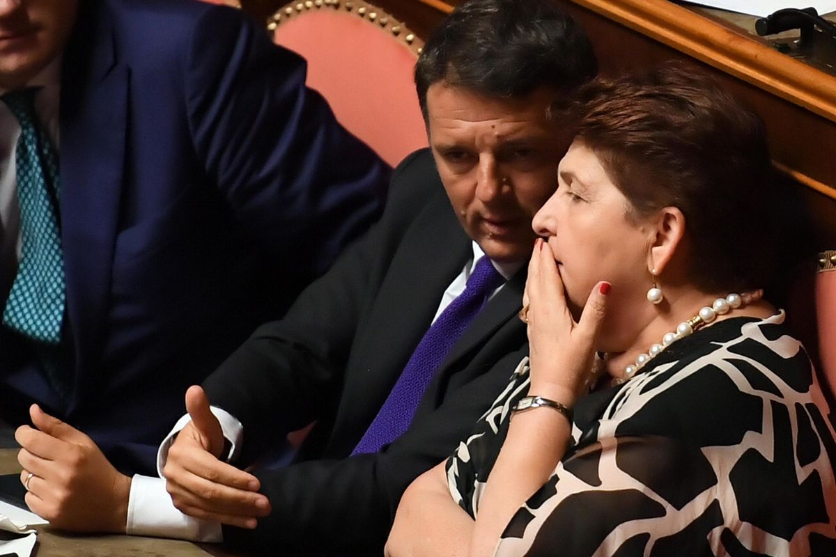 La Bellanova assume l’ex responsabile dei social di Renzi