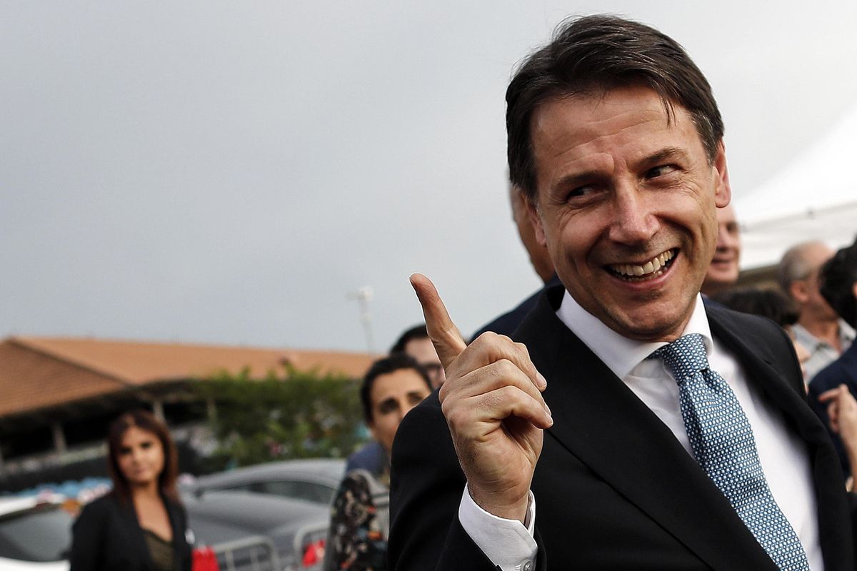 Conte è all’angolo e si aggrappa agli italiani «carini»