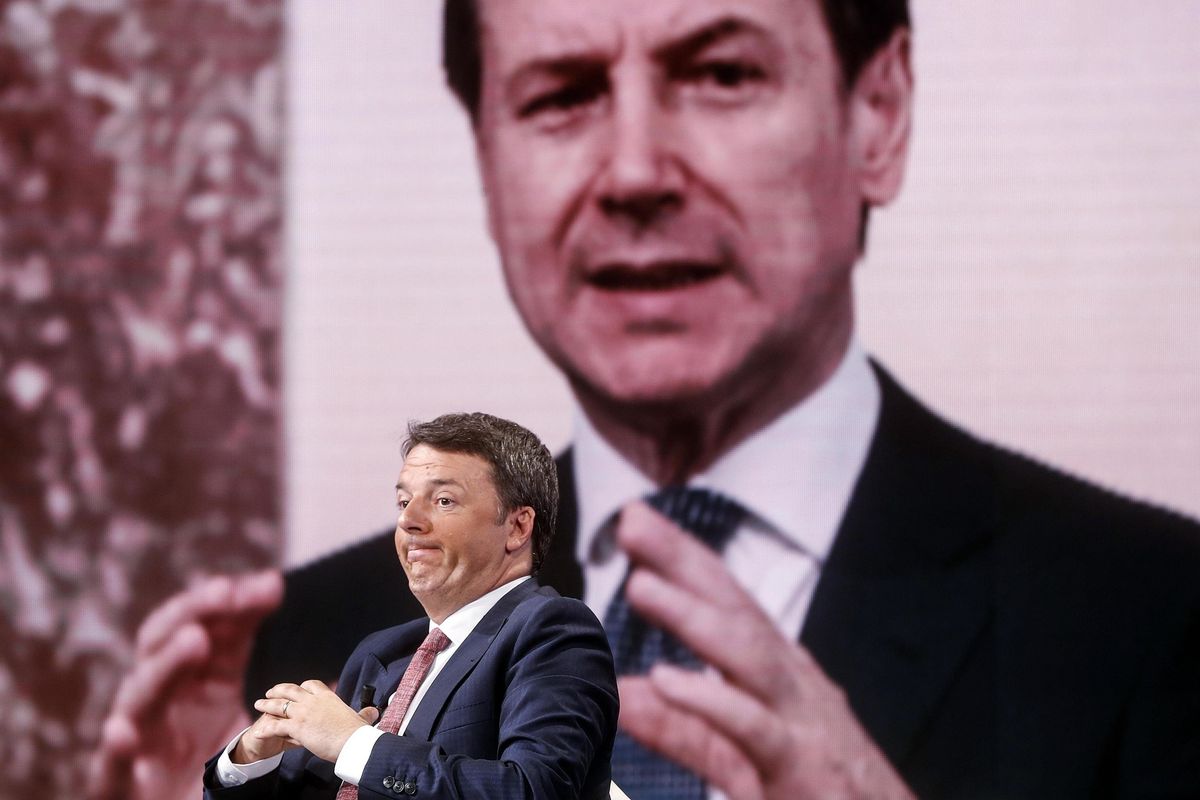 Tra Renzi e Conte è guerra di spie