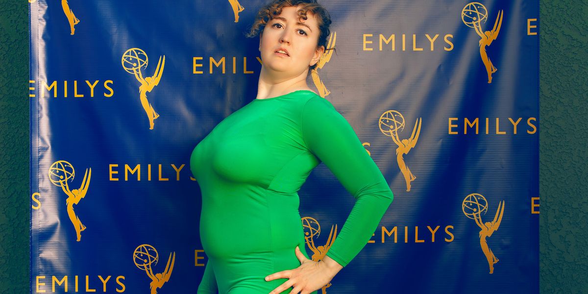 Emily Heller Lets Twitter Dress Her for the Emmys