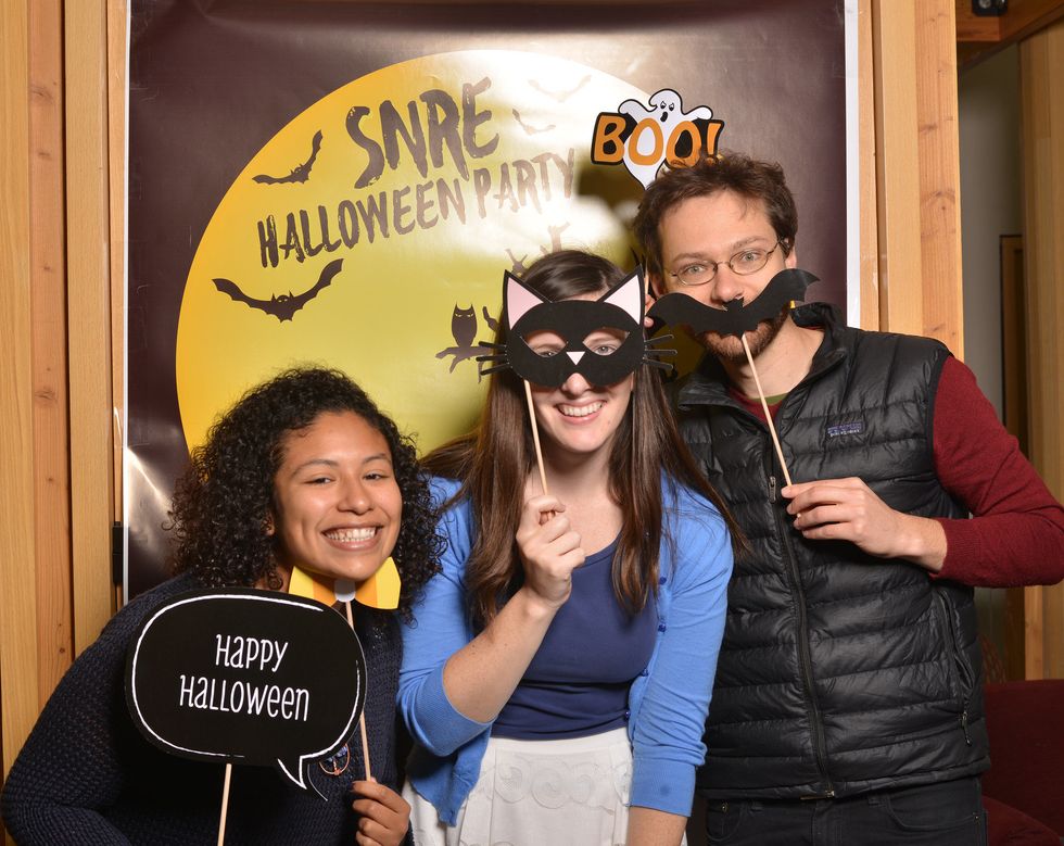 5 Ways To Throw A Budget-Friendly Halloween Party When Your Bank Account Is SCARY Empty