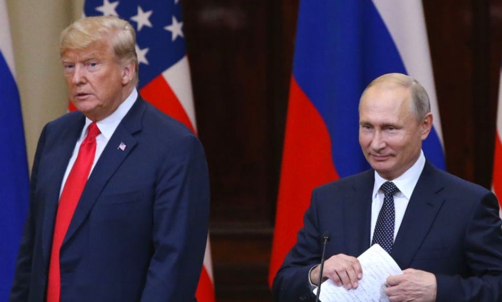 Reporter Just Revealed the Reason Donald Trump Believes Vladimir Putin Over U.S. Intelligence When It Comes to Election Meddling, and It's Classic Trump