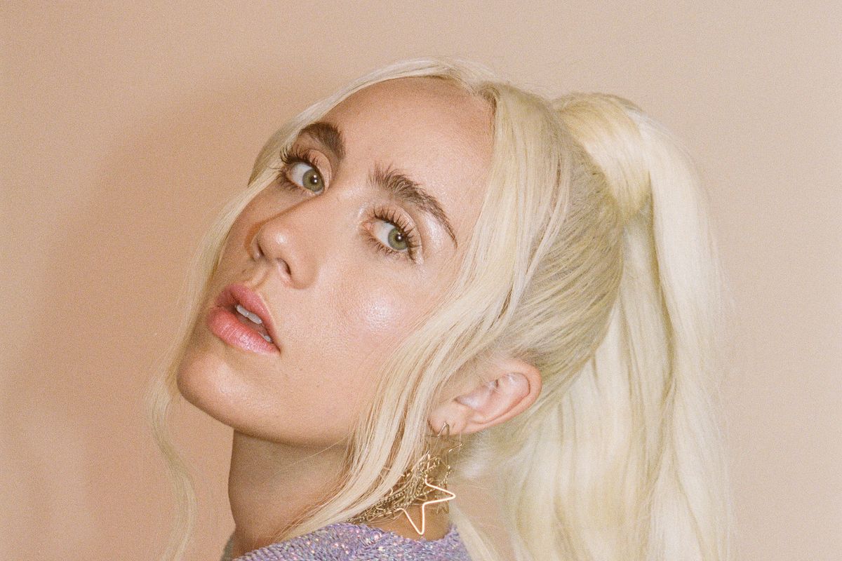 RALPH Returns with Romantic Video: "Looking For You"