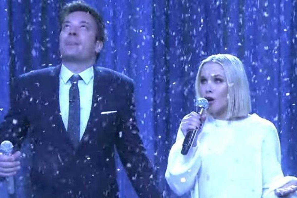 Watch Kristen Bell magically rip through 17 Disney songs in 5 minutes with Jimmy Fallon