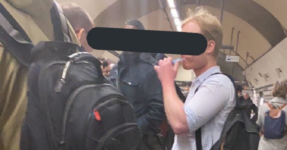 Commuters Left Disgusted After Guy Brushes His Teeth And Spits All Over Subway Platform