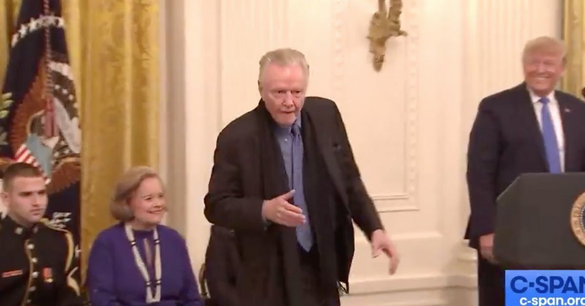 Jon Voight's Awkward Dance While Accepting An Award From Trump Has People Cringing