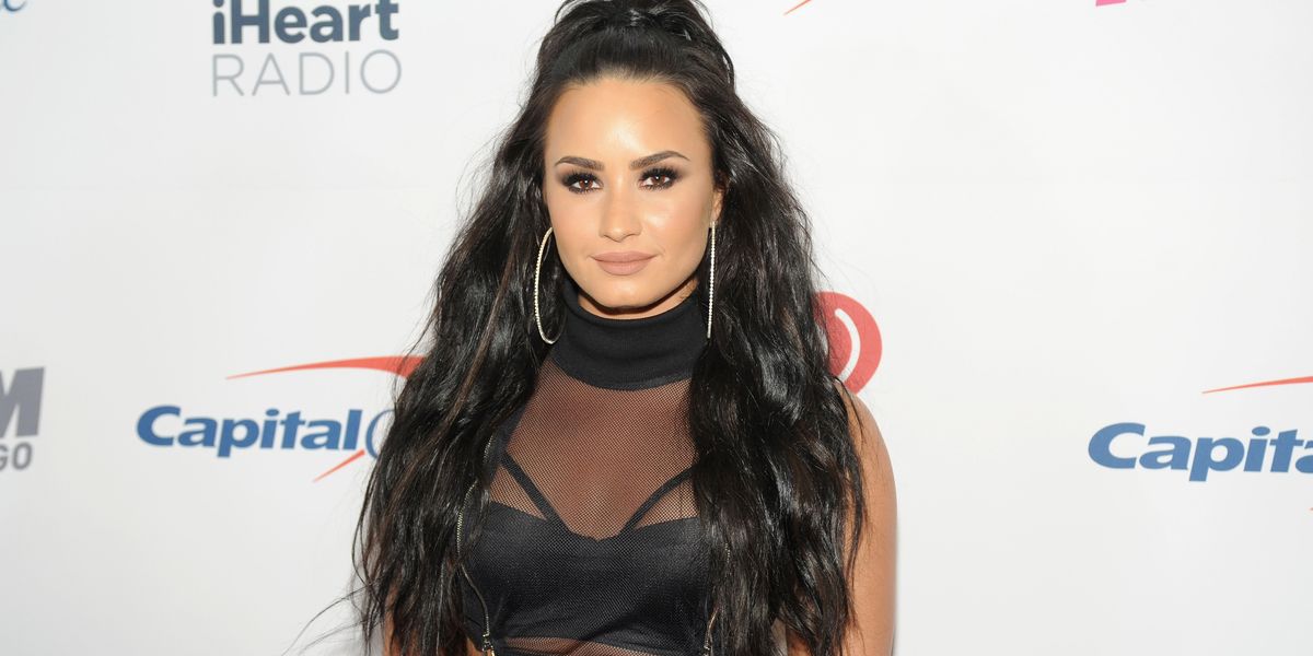 Demi Lovato Reportedly Hacked, Nudes Leaked