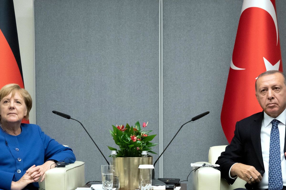 La Merkel ingrassa Erdogan con un miliardo
