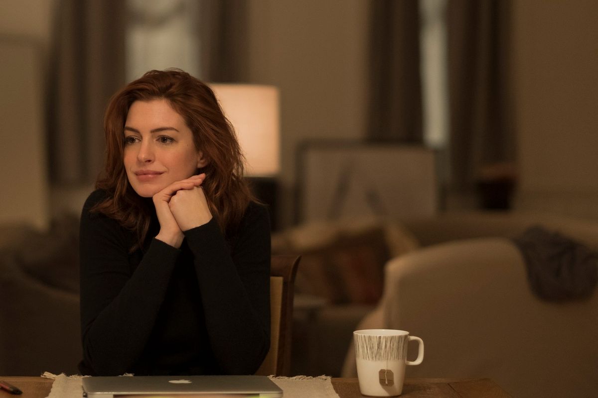 In “Modern Love,” Anne Hathaway Shows Us Love Can’t Fix Bipolar Disorder