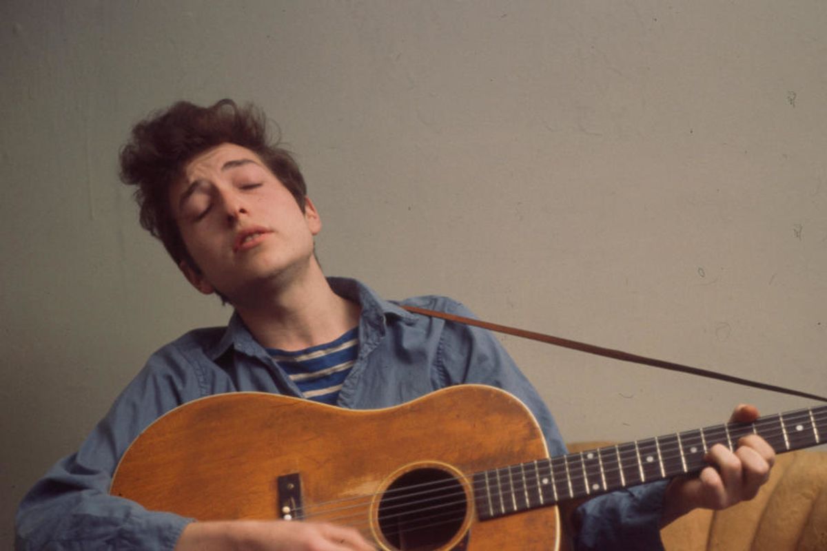 Is Bob Dylan Really the 7th Best Singer of All Time?