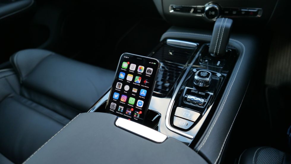 Car tech review: Volvo S60 Sensus infotainment with CarPlay - Gearbrain