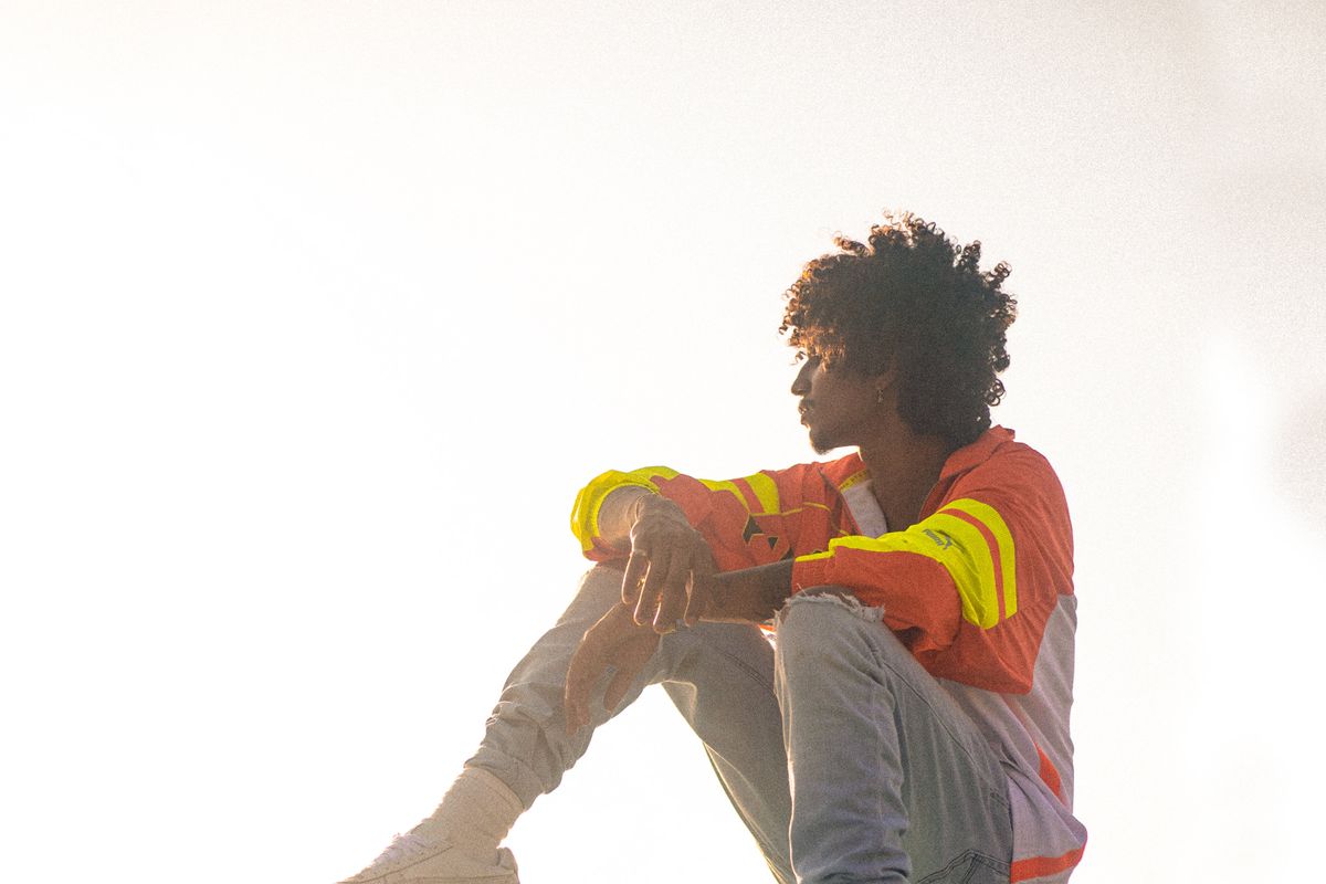 Kalpee Waxes Nostalgic on “Miles Away”