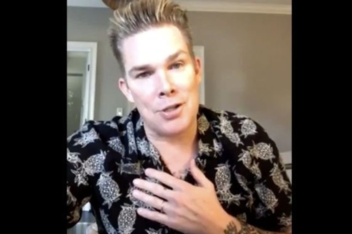Woman has Sugar Ray's Mark McGrath break up with her boyfriend, and it might just be the best breakup ever