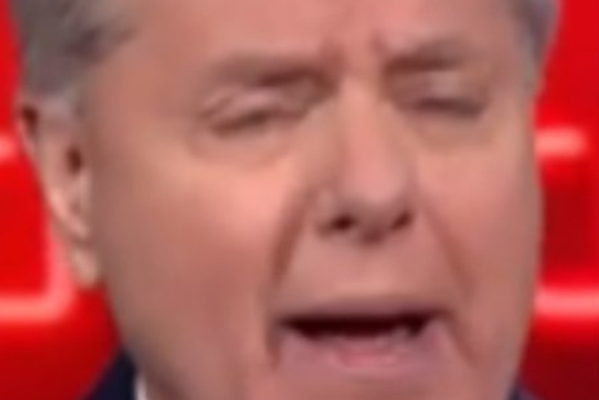 Lindsey Graham Openly Disobeys Trump. TREASON?