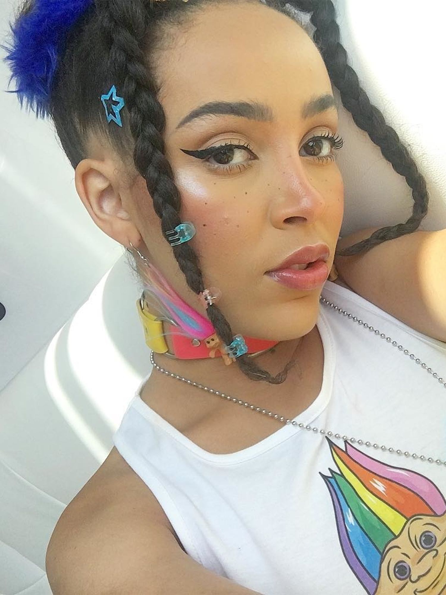 Doja Cat's E-Girl Makeup Tutorial Vogue - xoNecole: Women's Interest, Love,  Wellness, Beauty