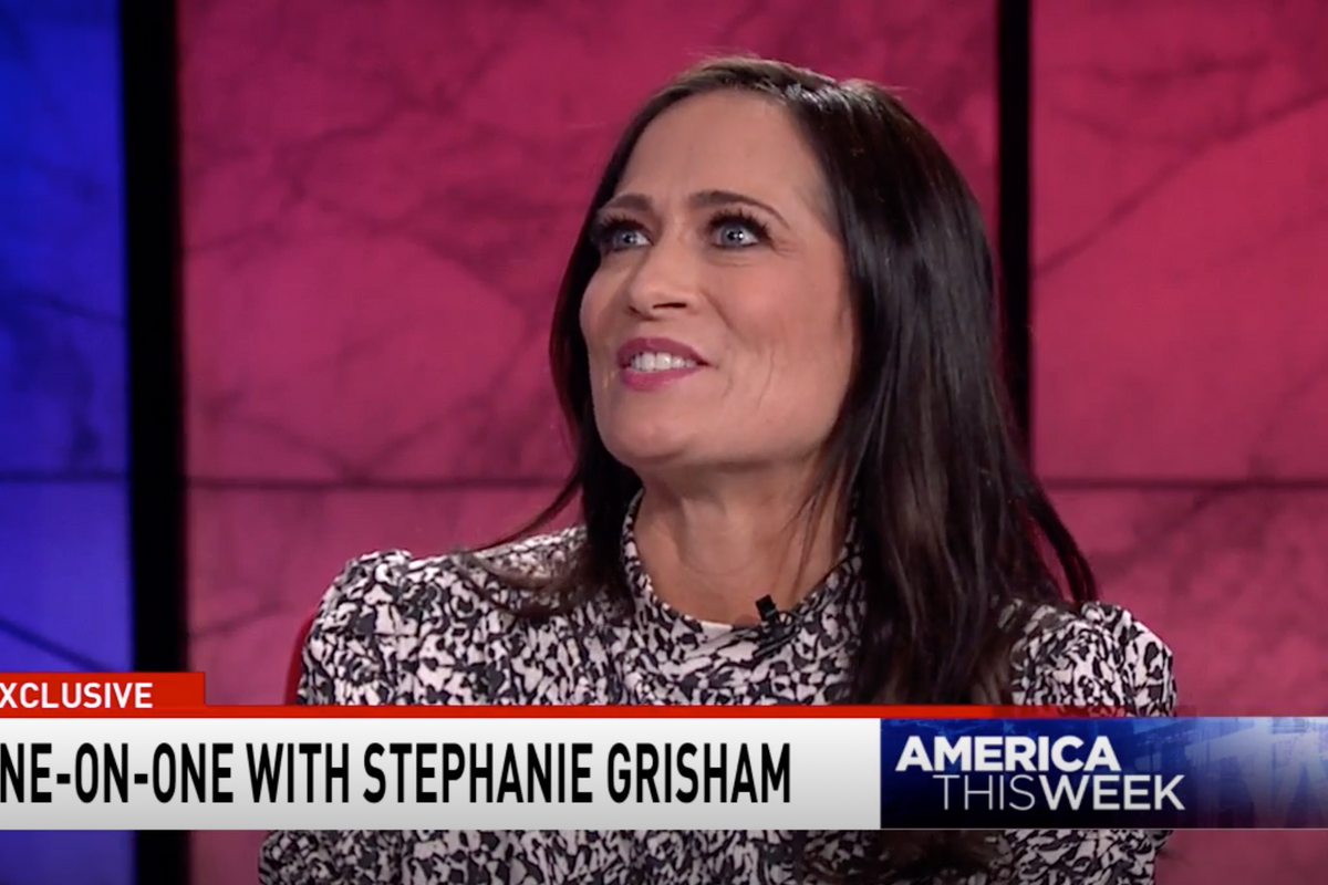 You Can't Even Bribe White House Press Sec. Stephanie Grisham To Do Her Job Now