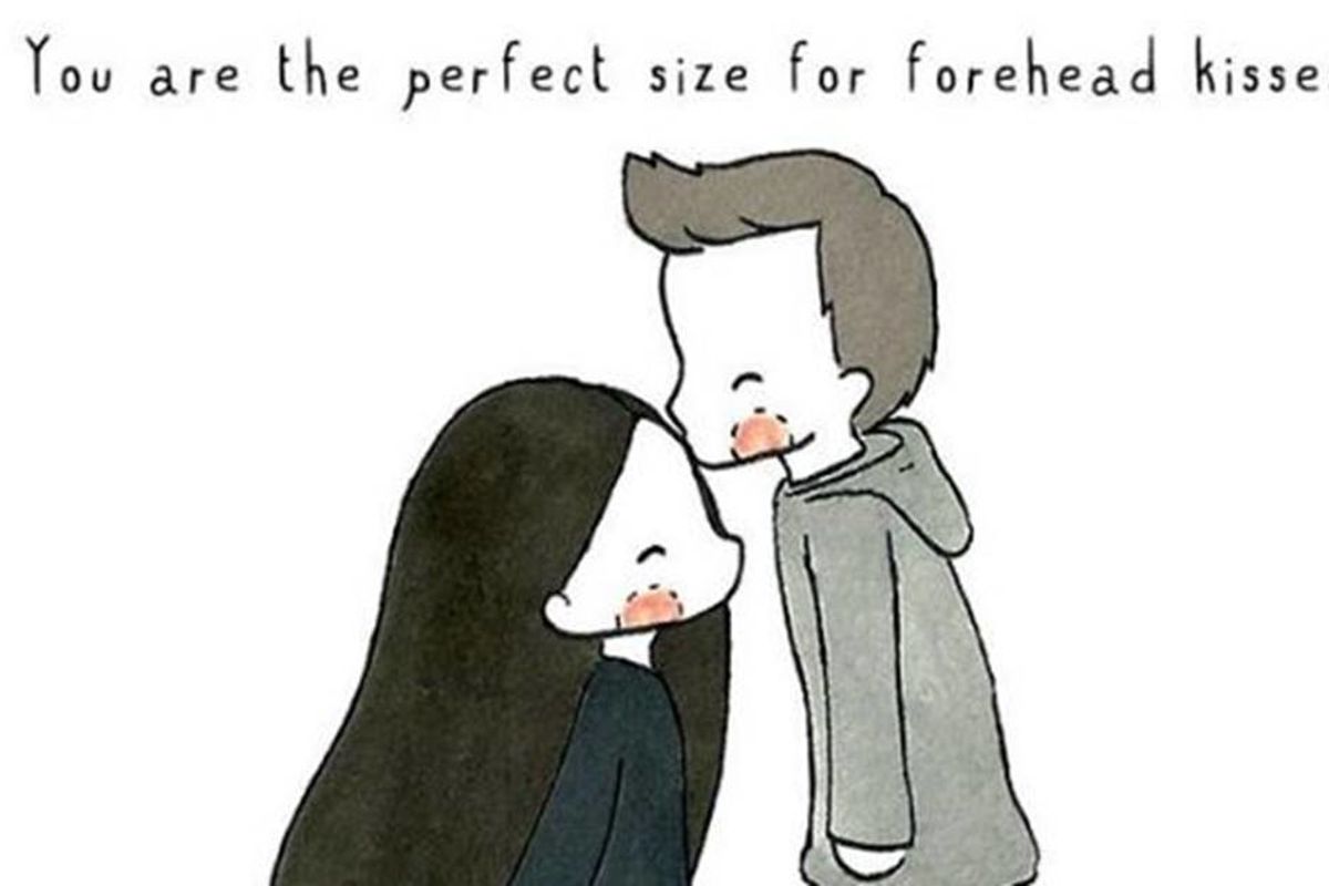 A 5-foot-tall artist makes adorable cartoons on the perks of being short