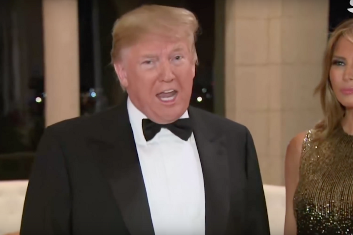 Vanity Fair: Political Genius Trump Has Advantage With Idiots