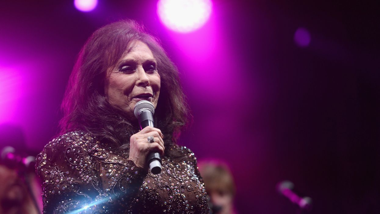 Loretta Lynn is releasing a memoir about her friendship with Patsy Cline this spring