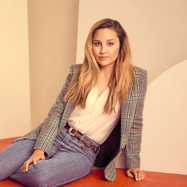 Amanda Bynes Is Engaged